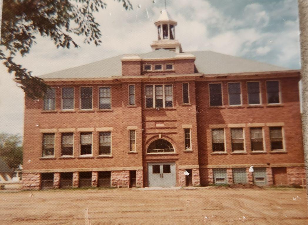 Conde School built in 1909